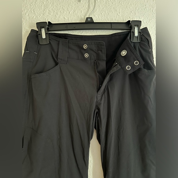 2R Columbia Women’s Summit Valley Black Convertible Pant - Picture 4 of 10